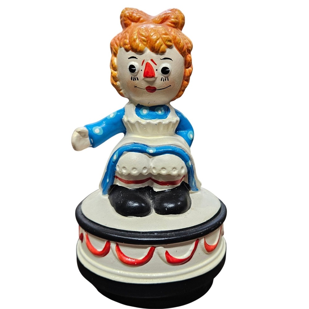 Vintage Artmark Raggedy Ann Chalkware‎ Music Box Plays "This Old Man"